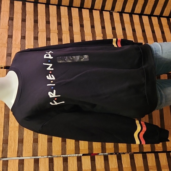 NWT! FRIENDS sweatshirt - Picture 2 of 7
